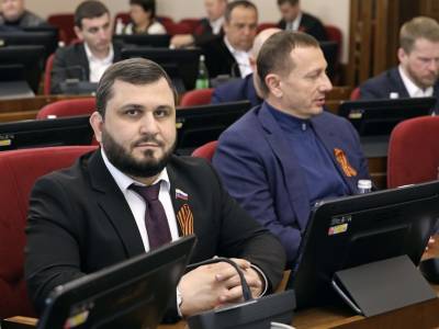 На внеочередном заседании Думы СК депутаты внесли изменения в краевой бюджет и другие законы 